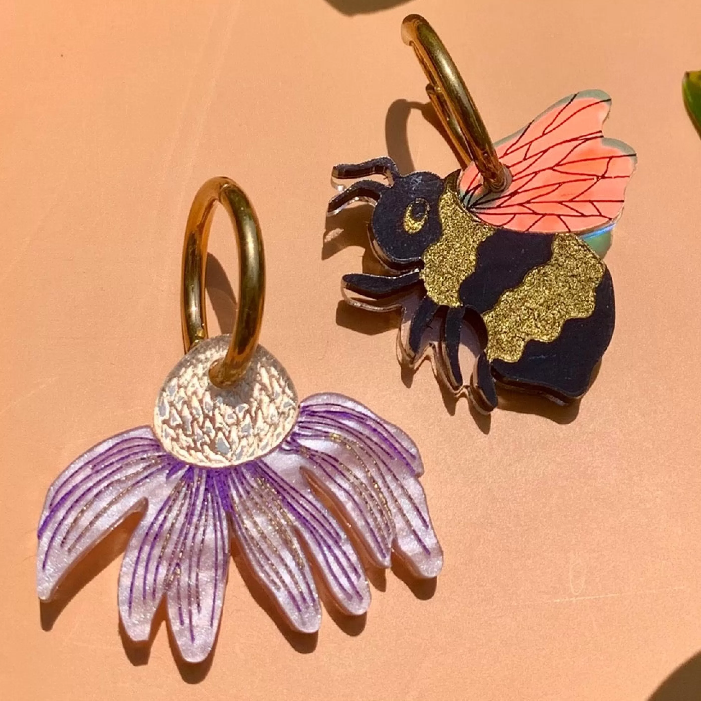 Not Picasso Jewellery>Bee And Flower Earrings