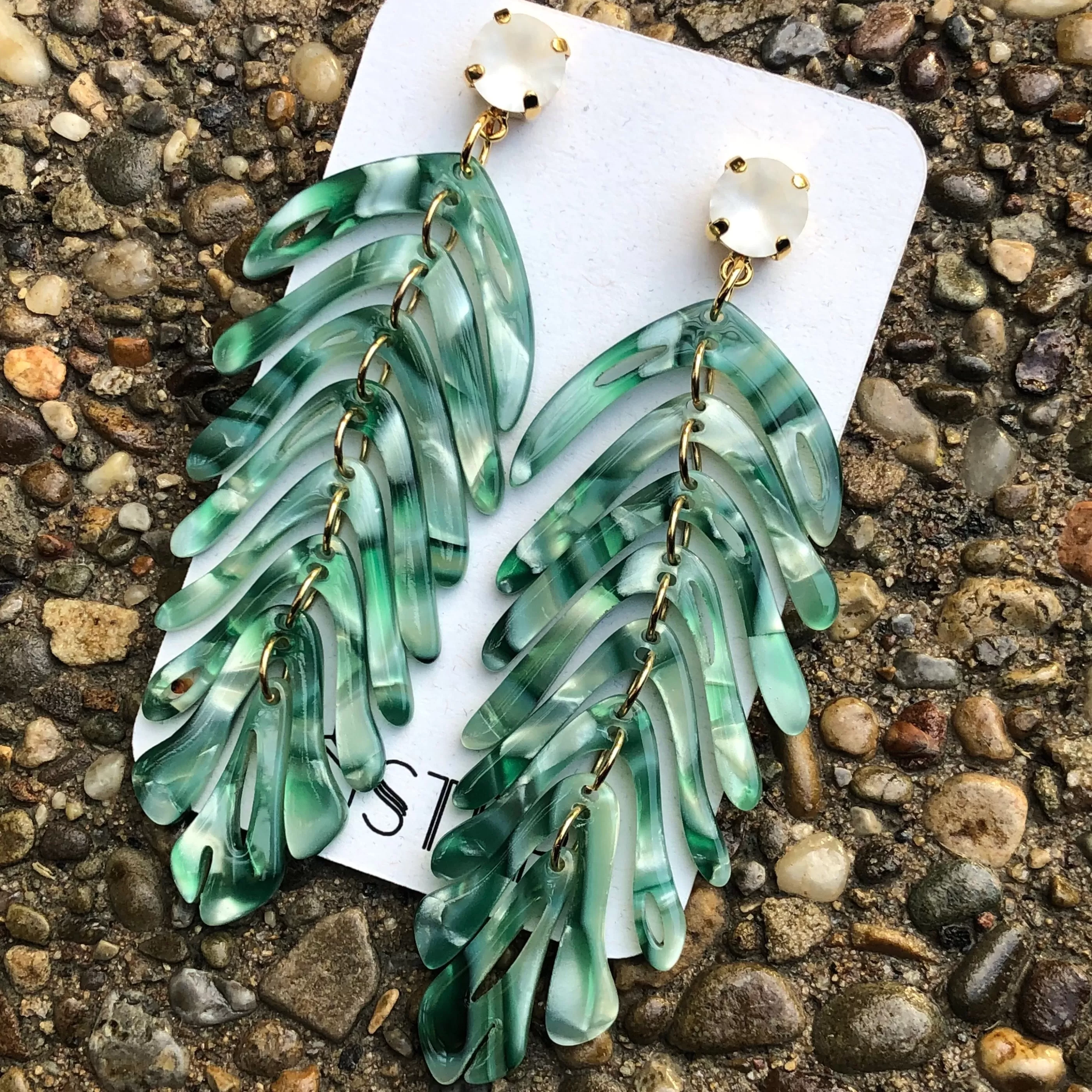 Luster Jewellery>Long Leaf Drop Earrings Green