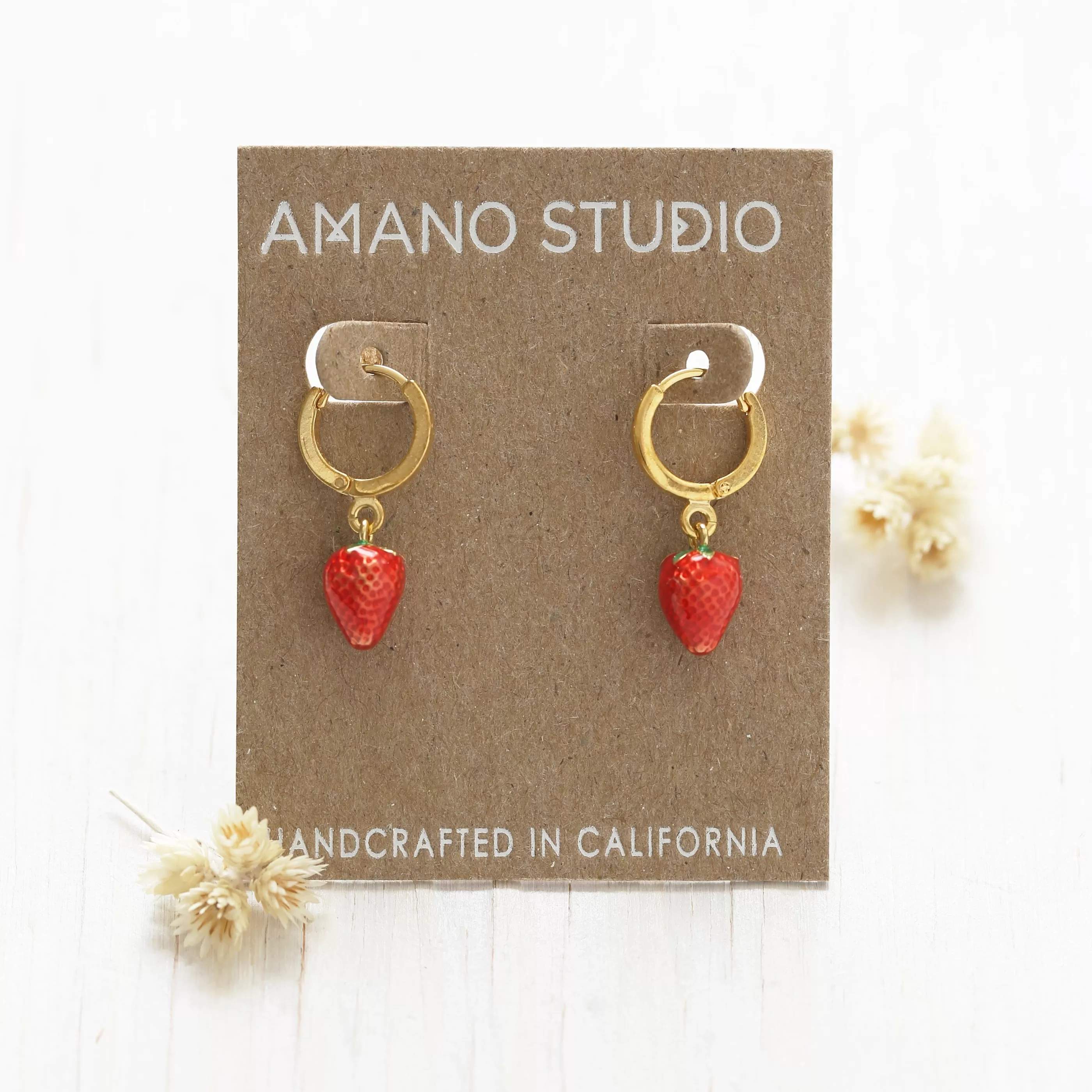 Amano Studio Jewellery>Strawberry Huggie Hoops