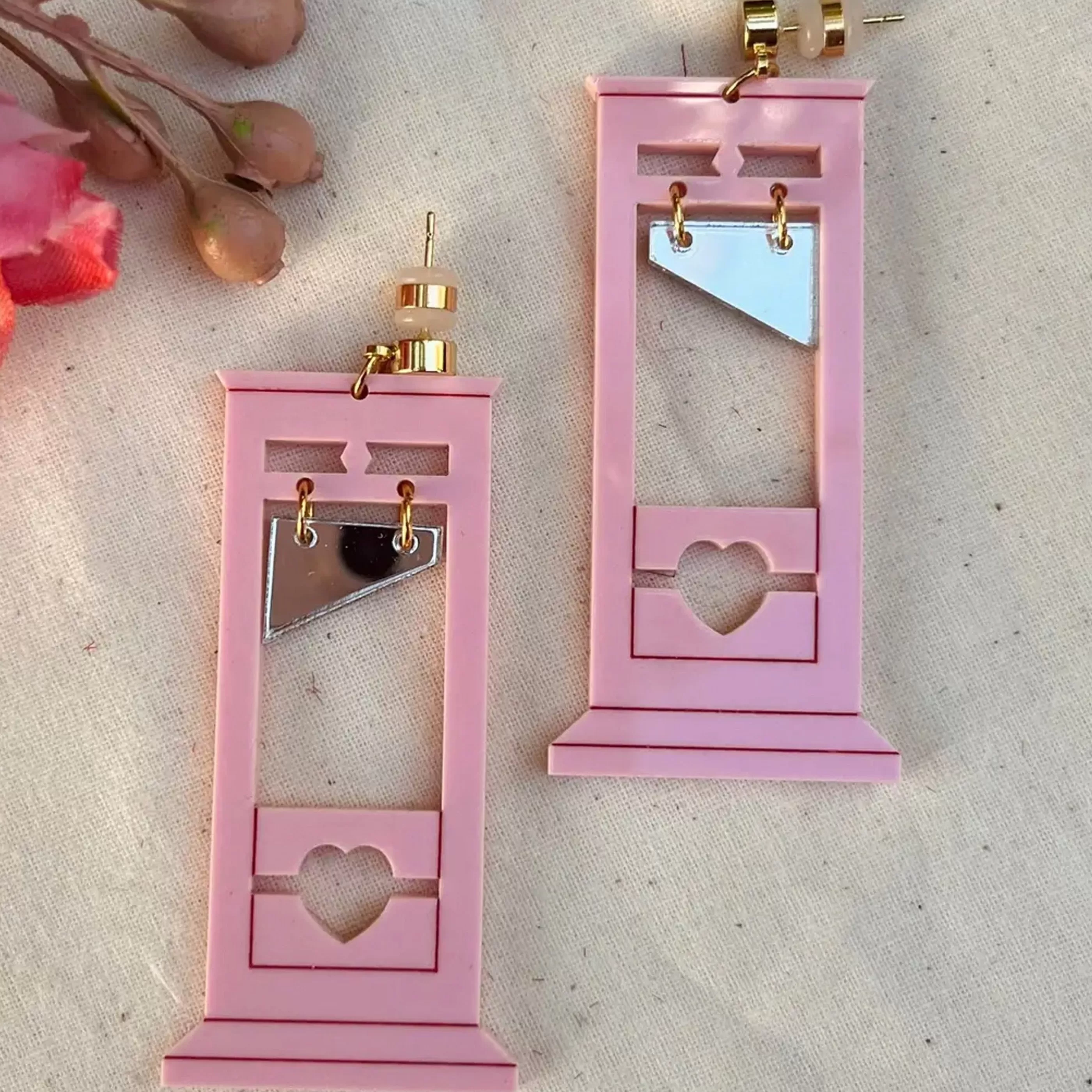 Studio Nena Jewellery>Sweetheart Pink Guillotine Earrings